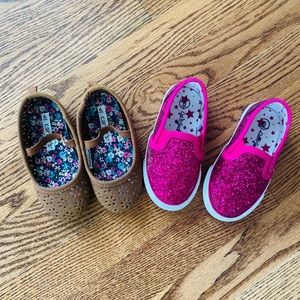 Toddler shoes (size 6)